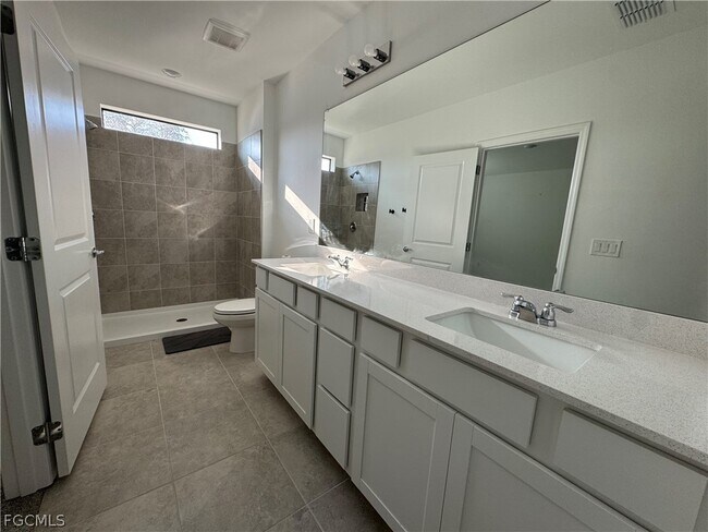 Photo - 1024 Caloosa Breeze Dr