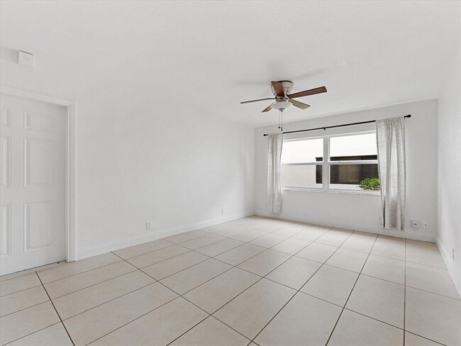 Photo - 241 SE 9th Ave Unit 104