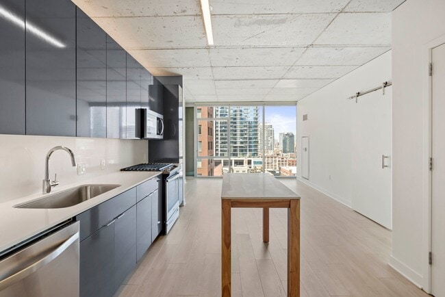 Photo - 299 W Illinois St Unit 1311