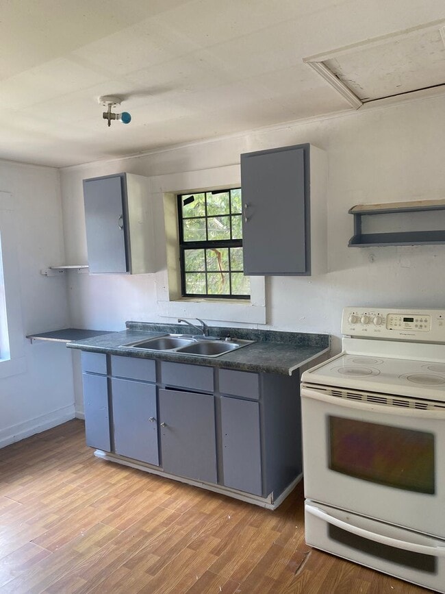 Photo - 1907 S H St Unit 1907  B