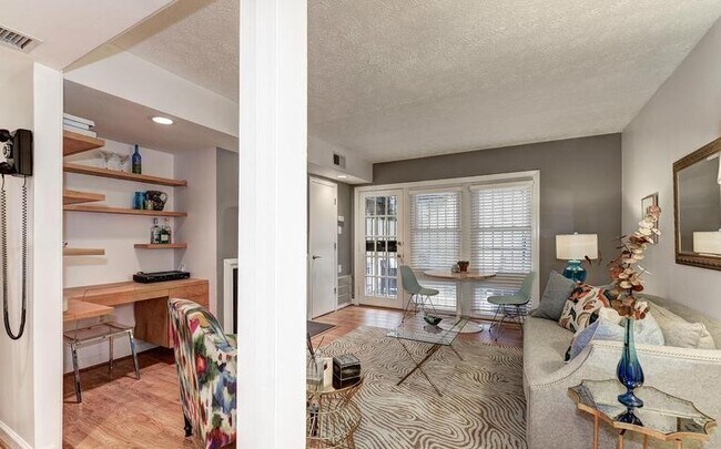 Photo - 1617 Corcoran St NW