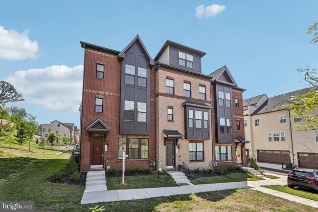 Photo - 7355 Mountaineer Dr