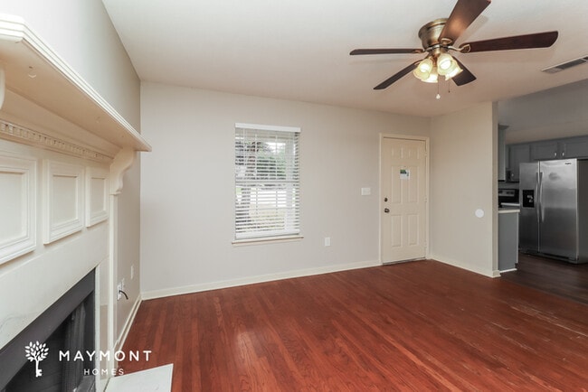 Photo - 219 Falcon Cove