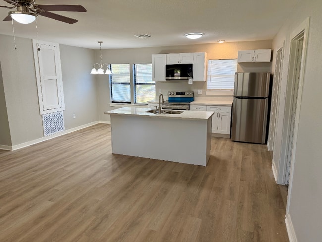 Photo - 2306 Staunton Dr