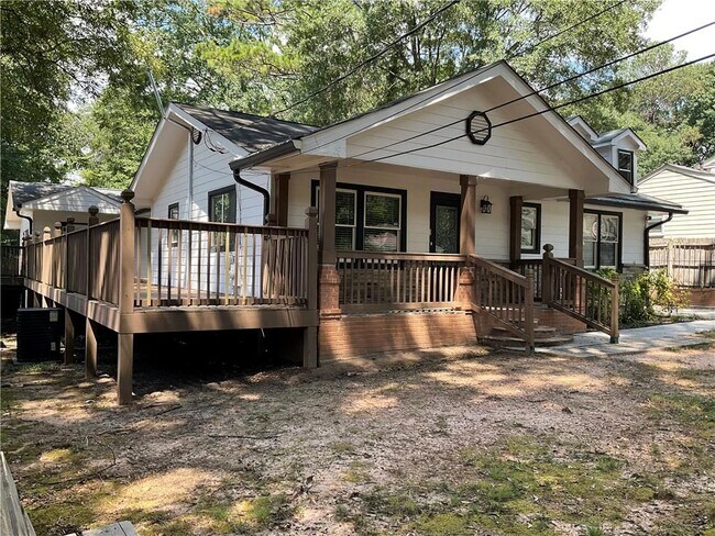 2992 Villa Esta Dr