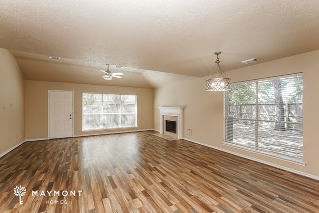 Photo - 19139 Long Timber Dr