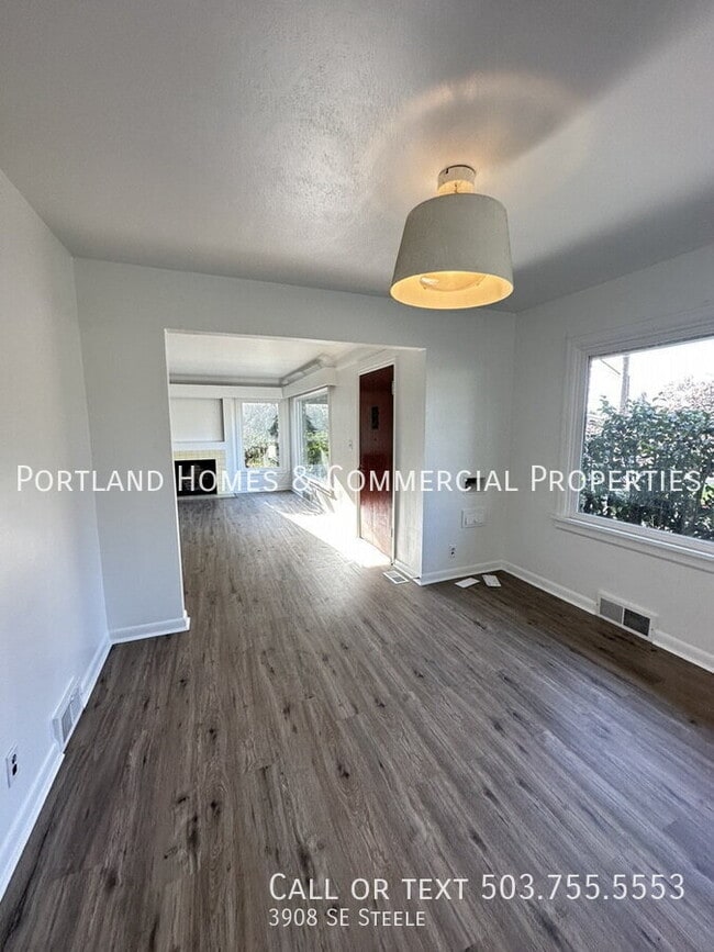 Photo - 3908 SE Steele-