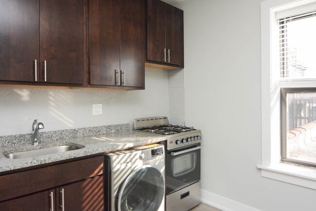 Photo - 533 W Belden Ave Unit 203B
