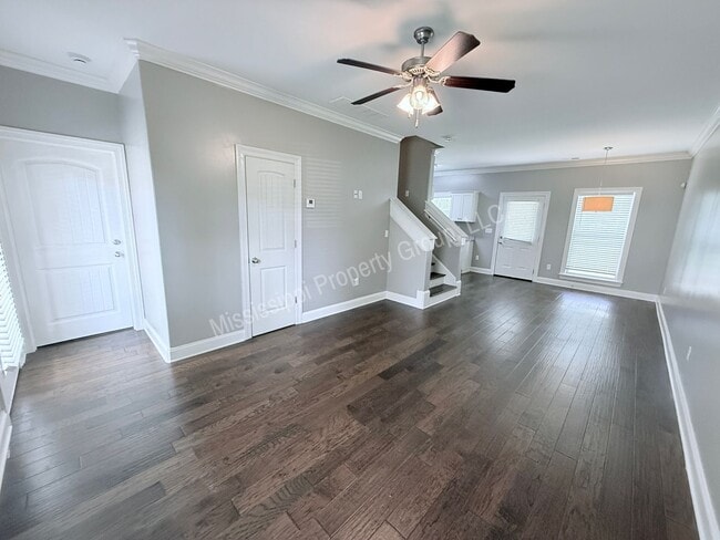 Photo - 4BR/4.5BA Stand Alone Unit For Rent