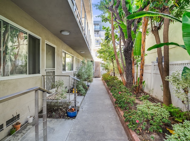 Photo - 12026 Goshen Ave