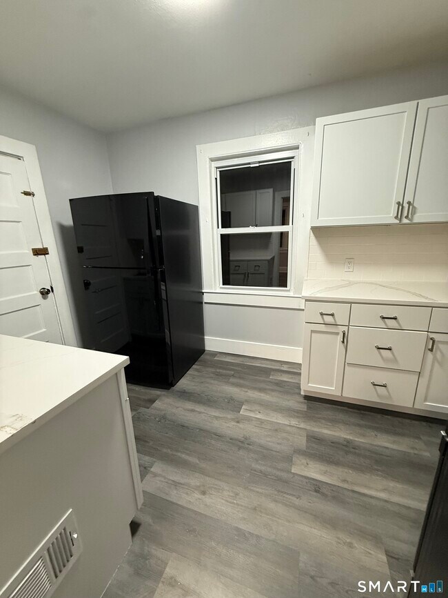 Photo - 36 Carver St Unit 1