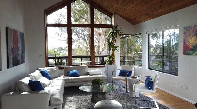 Photo - 4328 Proctor Pl