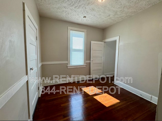 Photo - 1306 W Missouri St