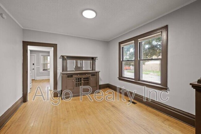 Photo - 3400 Elliot Ave Rental