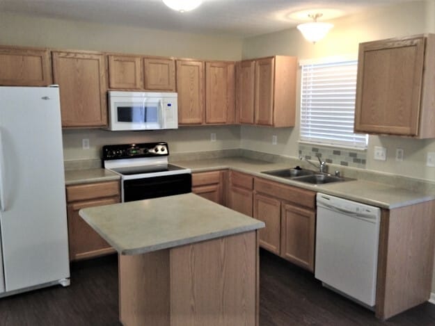 Photo - 120 Waterstone Dr