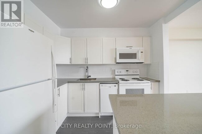 666 Spadina Ave. Unit 1803