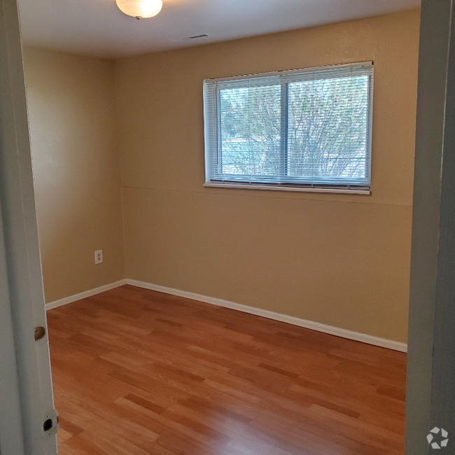 Building Photo - 3135 Vickers Dr Rental