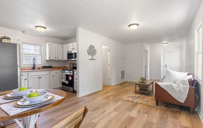 Photo - 1520 Buchanan St