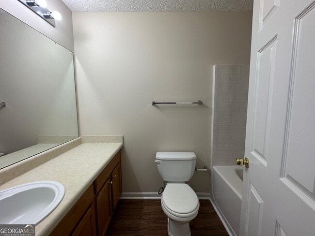 Photo - 6296 Hickory Ln Cir