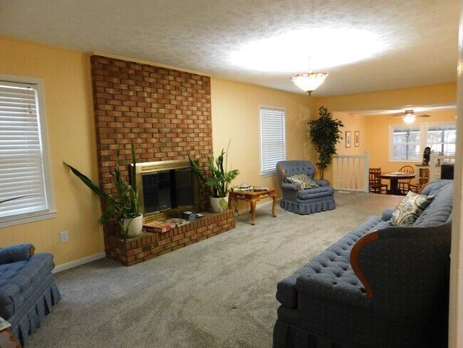 Photo - 22580 Hoyle Cir