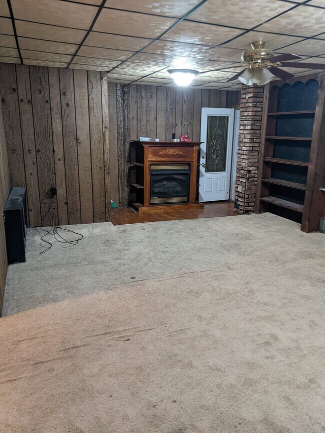 Photo - 1717 Centre St