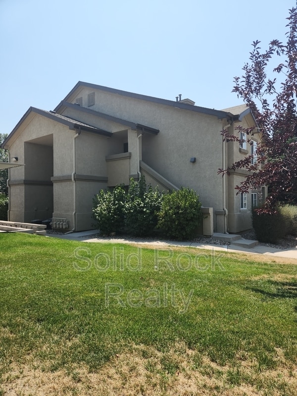 Building Photo - 7045 Ash Creek Heights Unit 101