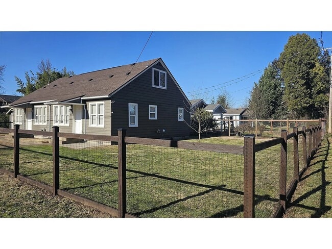 Photo - 2105 W 13th Ave