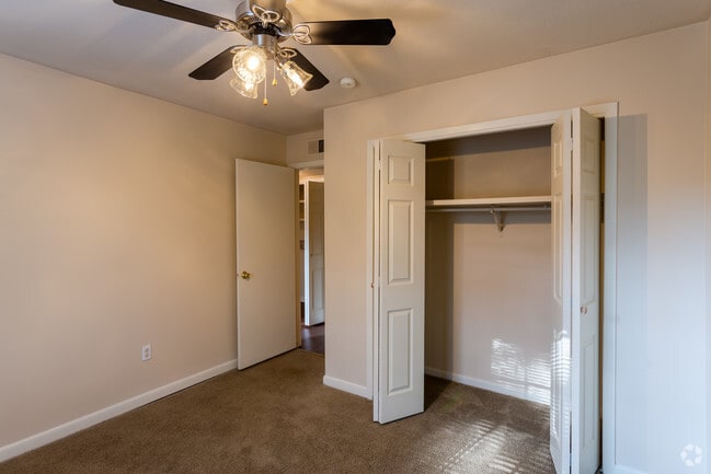 2BR,1.5BA