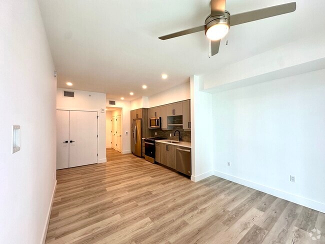 Building Photo - 236 NW 32nd St Unit S4 Rental