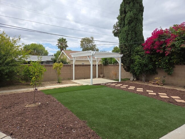 Photo - PRIVATE 3 bed/3 bath HOME + LARGE BONUS ROOM. NO OTHER UNITS ON PROPERTY.