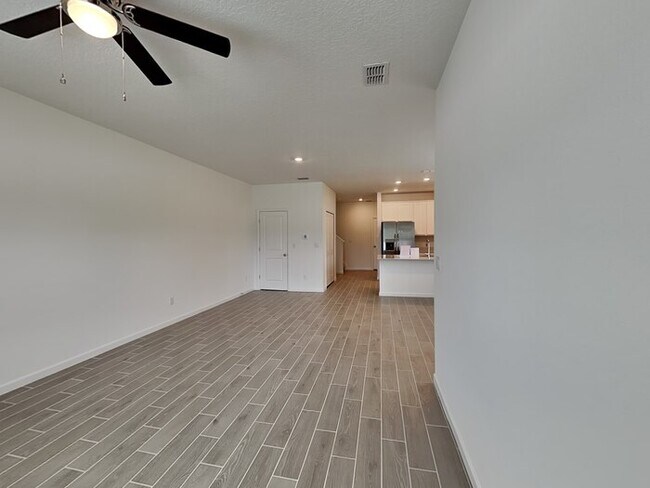 Photo - 2137 Windward Cay Ln