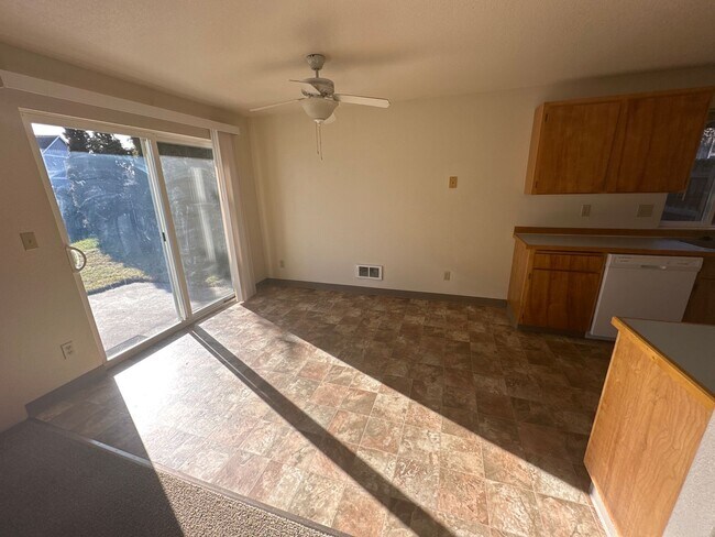 Photo - Quiet Eastside 3 Bdrm House, 2 Bath, All appliances in Kitchen, Attached Garage, Fenced Yard