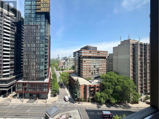 Photo - 40 Scollard St Unit 1106