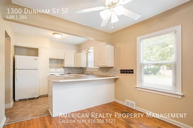Photo - 1300 Dunham St SE