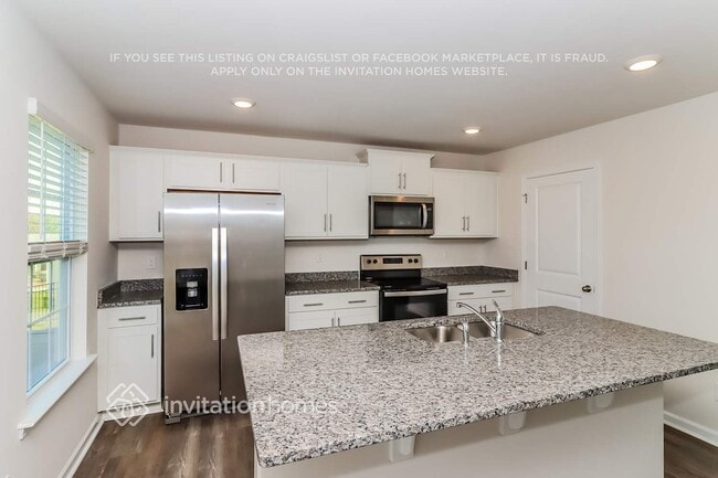 Photo - 141 Clinton Ct