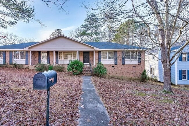 Photo - Charming 3 bedroom, 2 bathroom home located in Irmo, SC