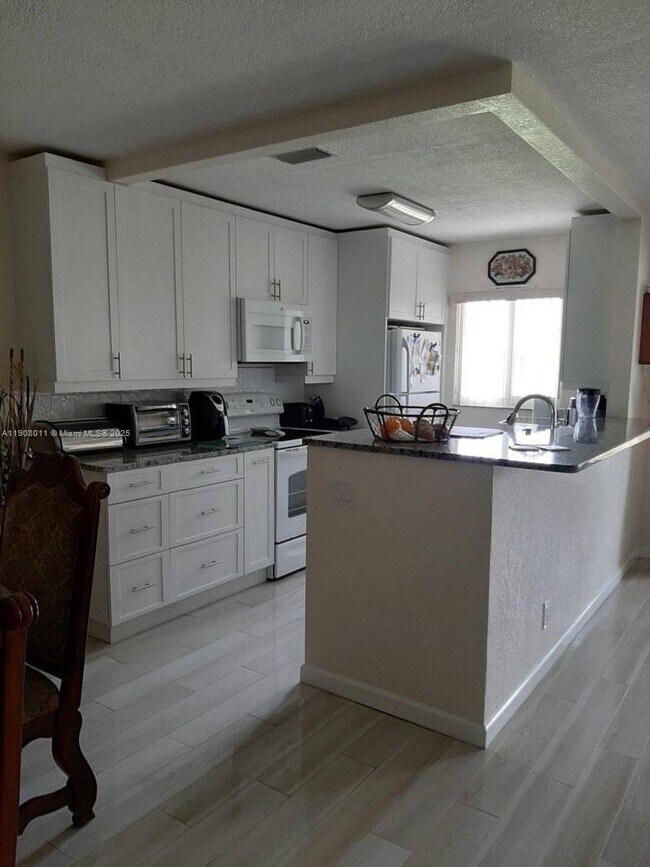 Photo - 14235 Nesting Way