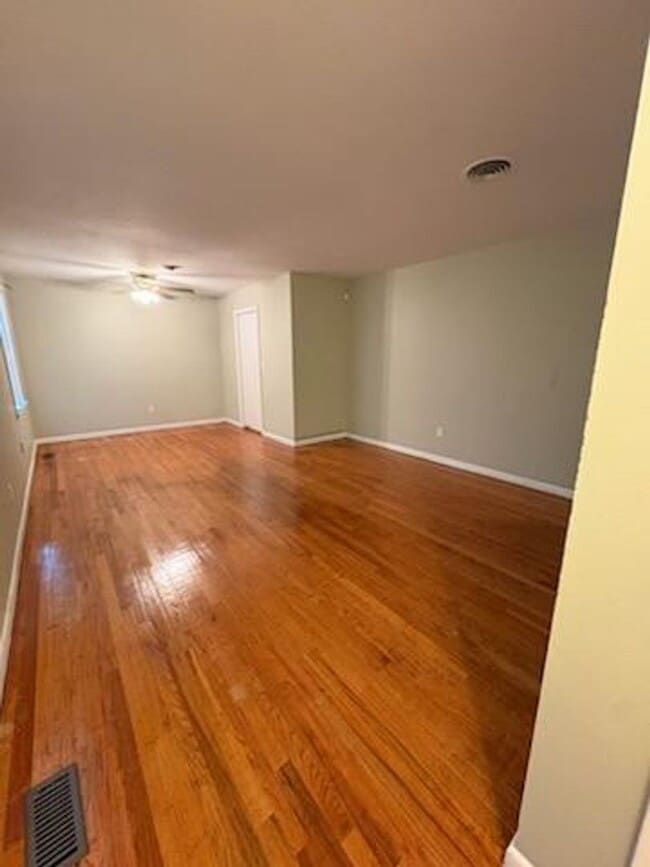Photo - 2668 Vernon Dr