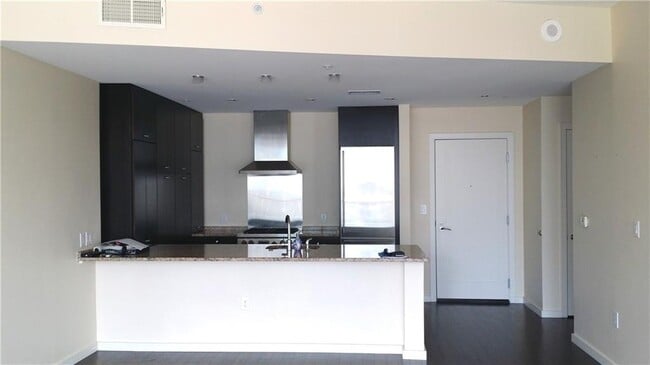 Photo - 3325 Piedmont Rd NE Unit 1708