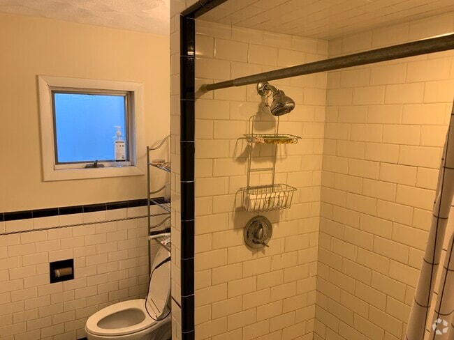 Building Photo - 258 Boston Ave Unit 3 Rental
