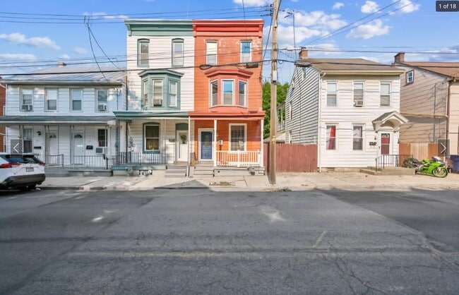Building Photo - 423 N 5th St Rental