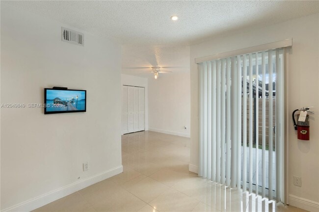 Photo - 9587 SW 148th Ave Cir S
