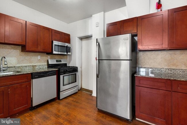 Photo - 240 W Girard Ave Unit 1