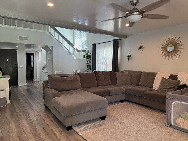 Photo - Move in Ready 3bed/3bath, beautiful backyard