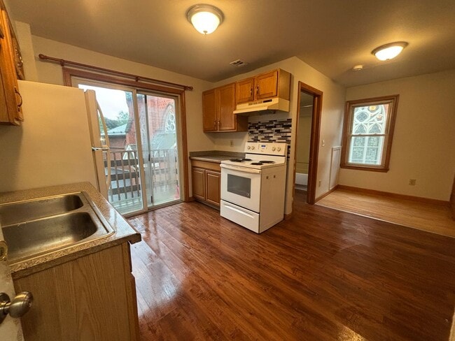 Photo - 25 North St Unit 2R