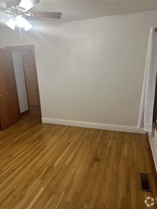 Building Photo - 1102 Hermitage Dr Rental