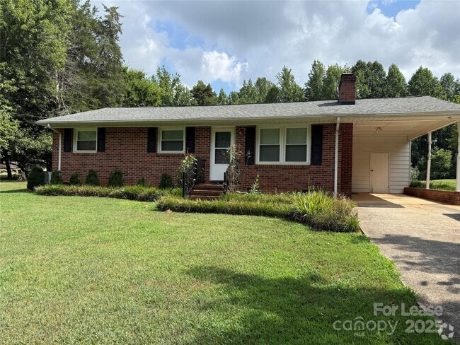 Building Photo - 203 Valleydale Dr Rental