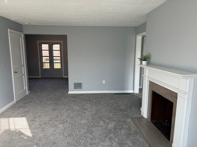 Dining/Office space off of living room leads to exterior deck - 2062 Ridgeview Rd Unit Upper Arlington Garden