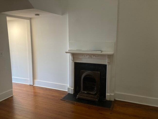 Photo - 1030 Broad St