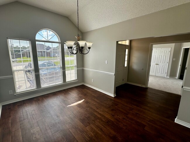 Photo - 27078 Stratford Glen Dr